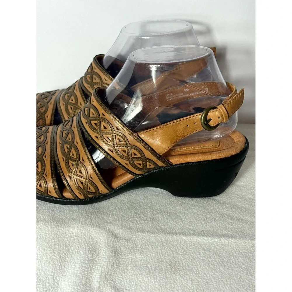 Clarks Artisan Womens Slingback US 8M Brown Leather‎ Buckle Casual Wedge Sandal